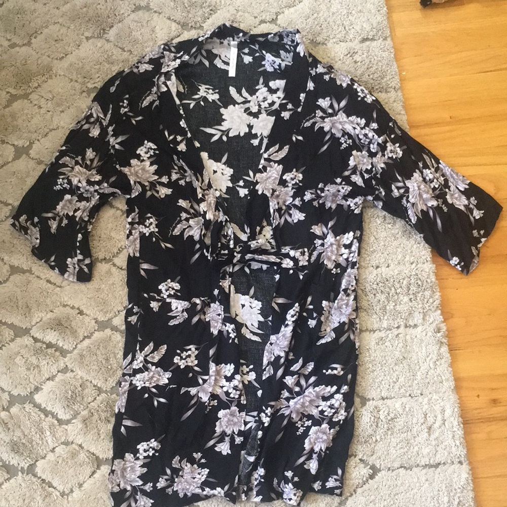 Spiritual gangster robe/shrug